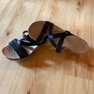 Crocs black leather wedge sandals